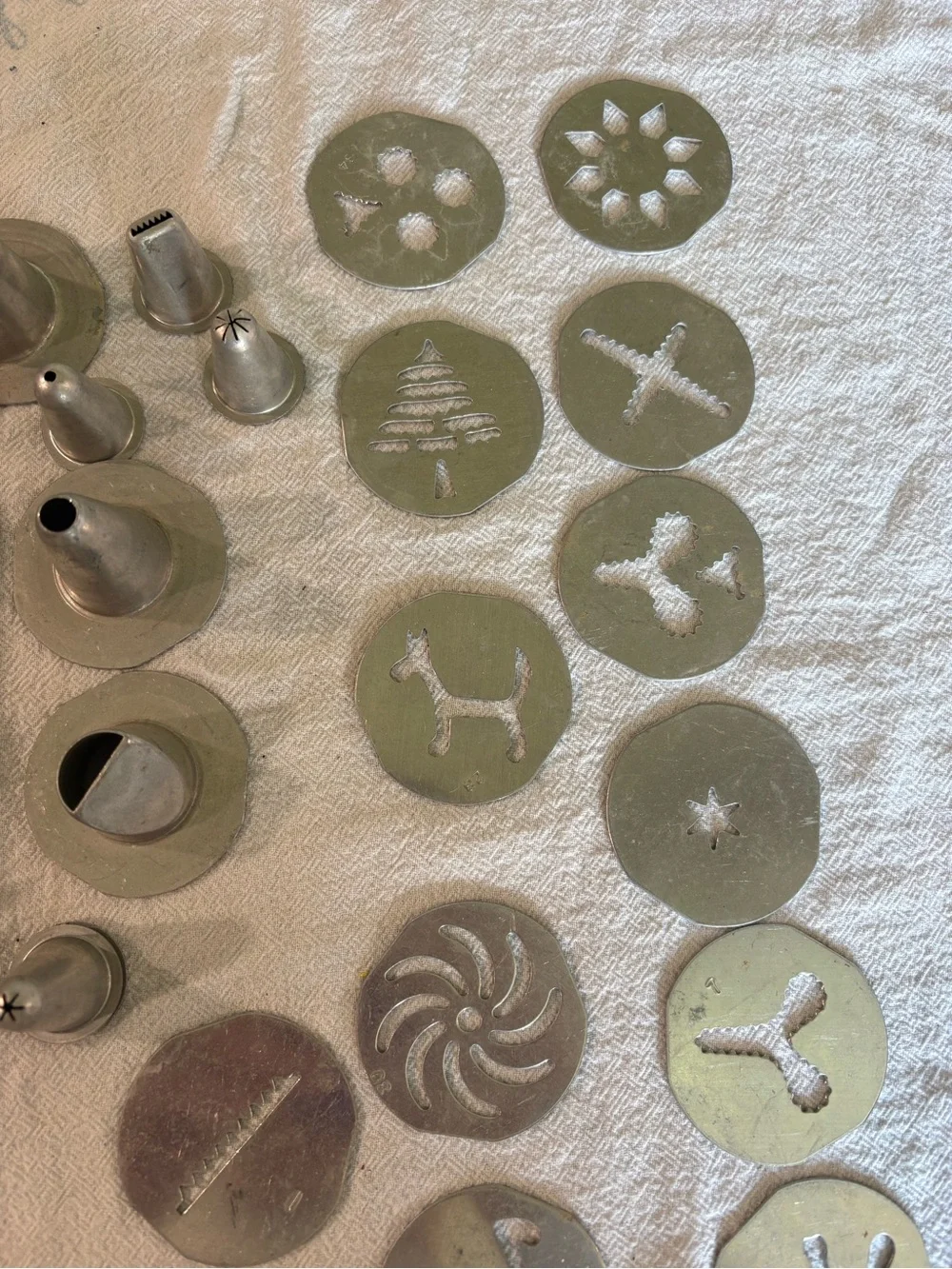 Metal Cookie Press and Decorating Set - Silver and Gold